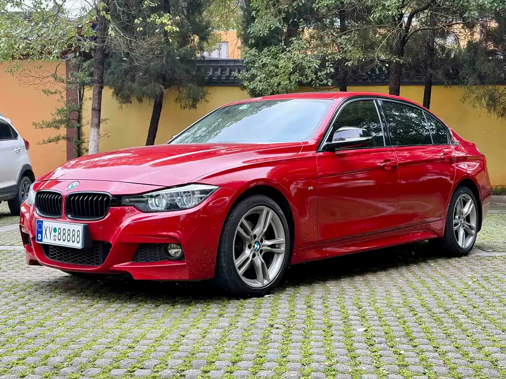 BMW 3 Series 2019 — фото 1