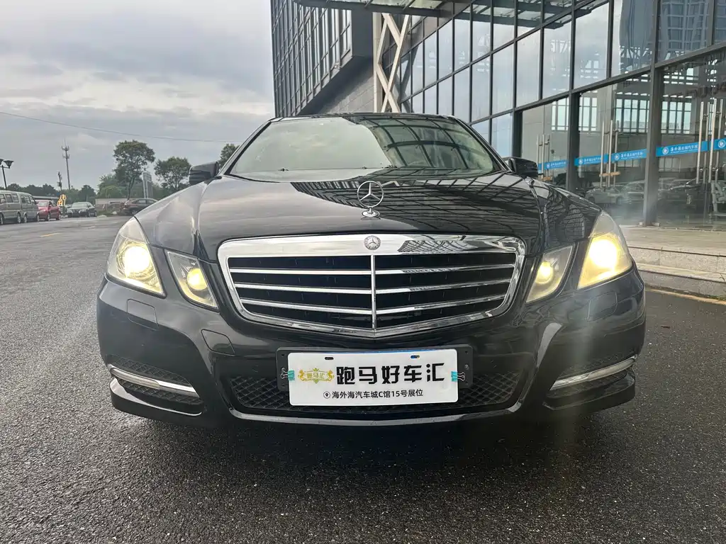 Mercedes-Benz E-Class 2011