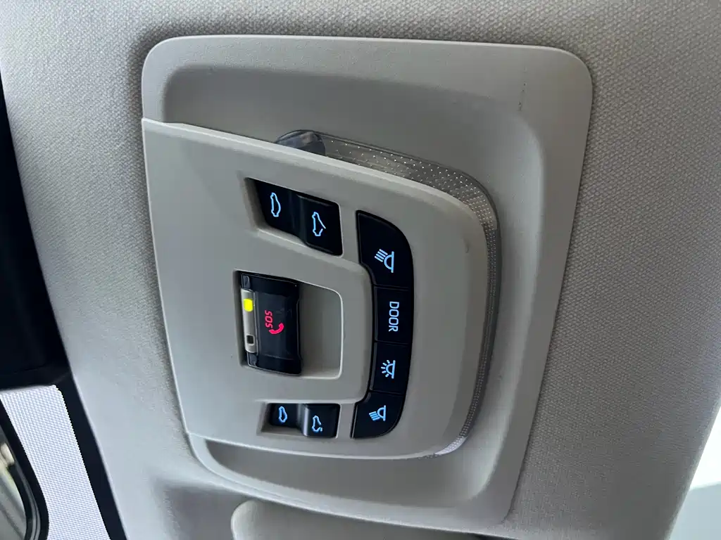 Toyota Allion 2023 — фото 15