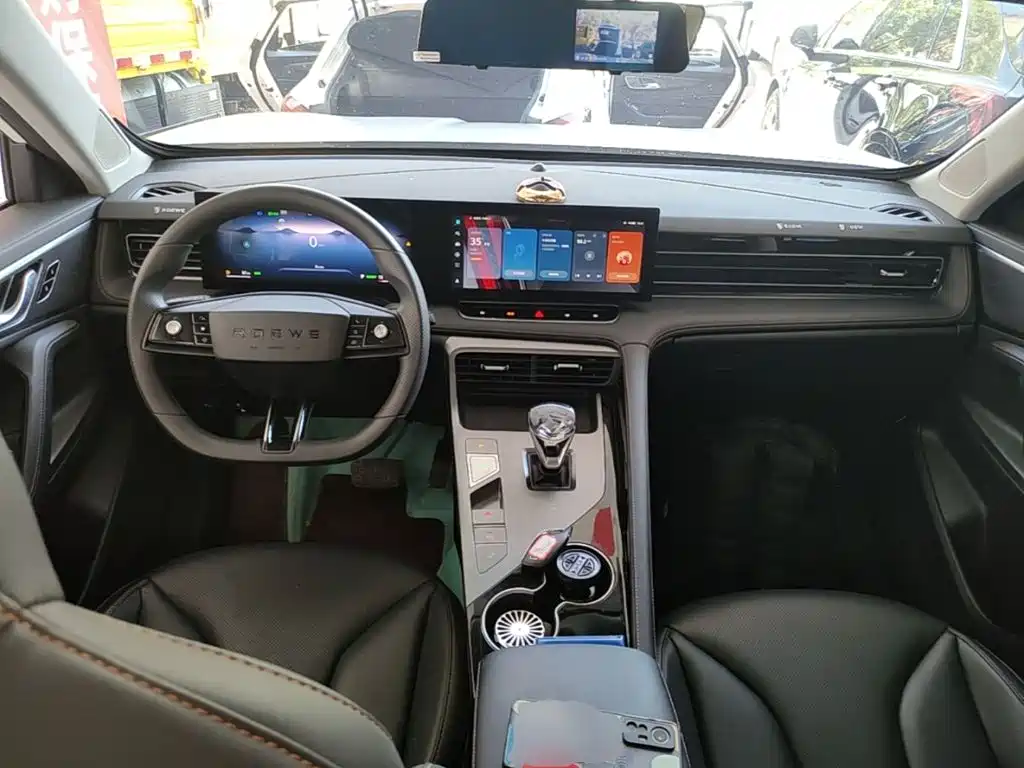 Roewe RX5 New Energy 2024 — фото 10
