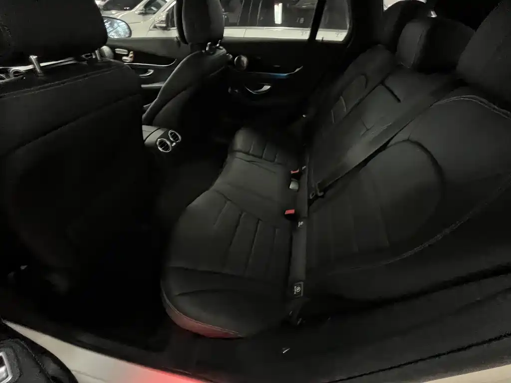 Mercedes-Benz GLC 2015 — фото 11