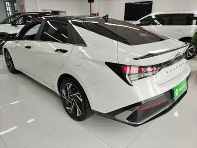 Hyundai Elantra 2024