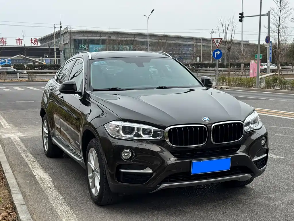 BMW X6 2016 — фото 26