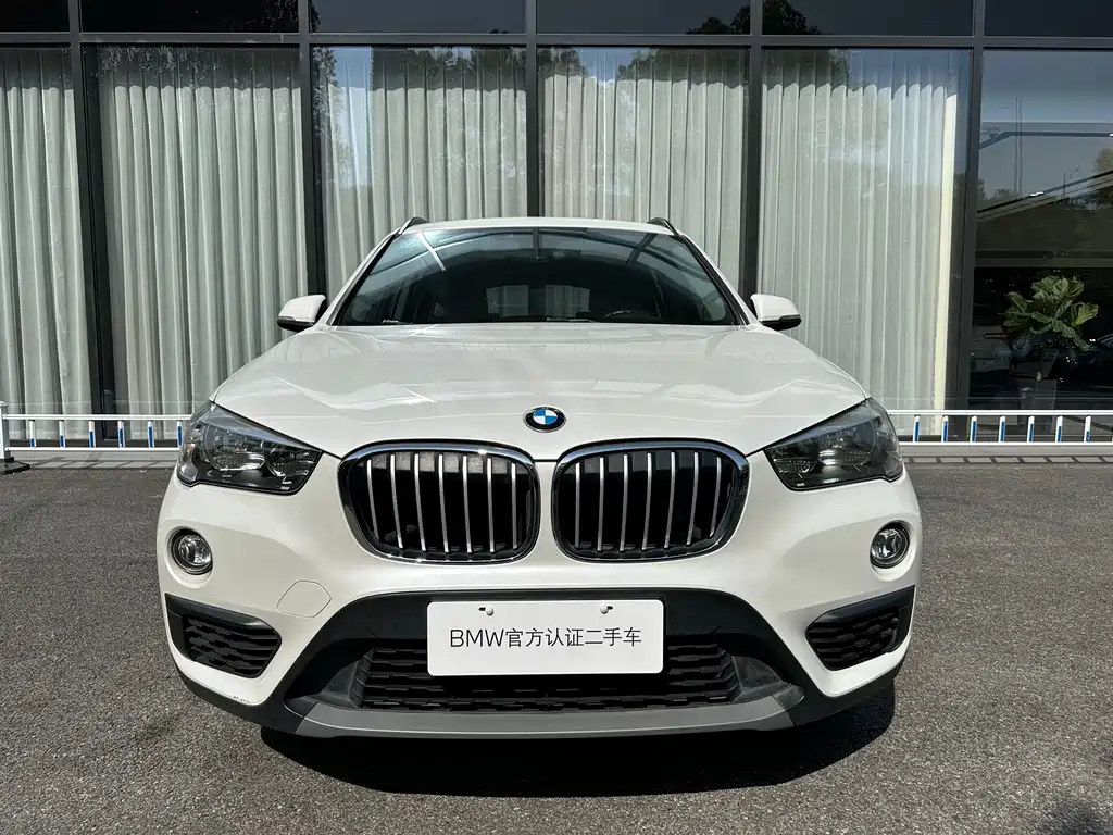 BMW X1 2019 — фото 4
