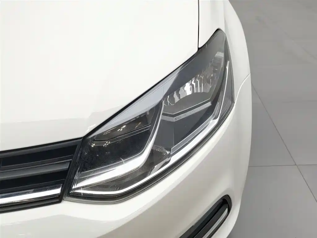 Volkswagen Polo 2016