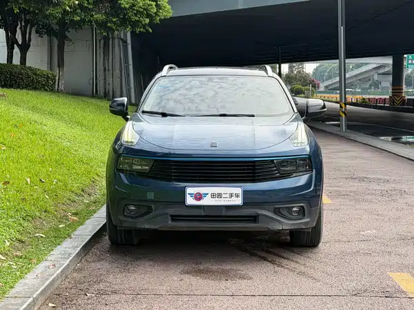 Lynk & Co 01 2018