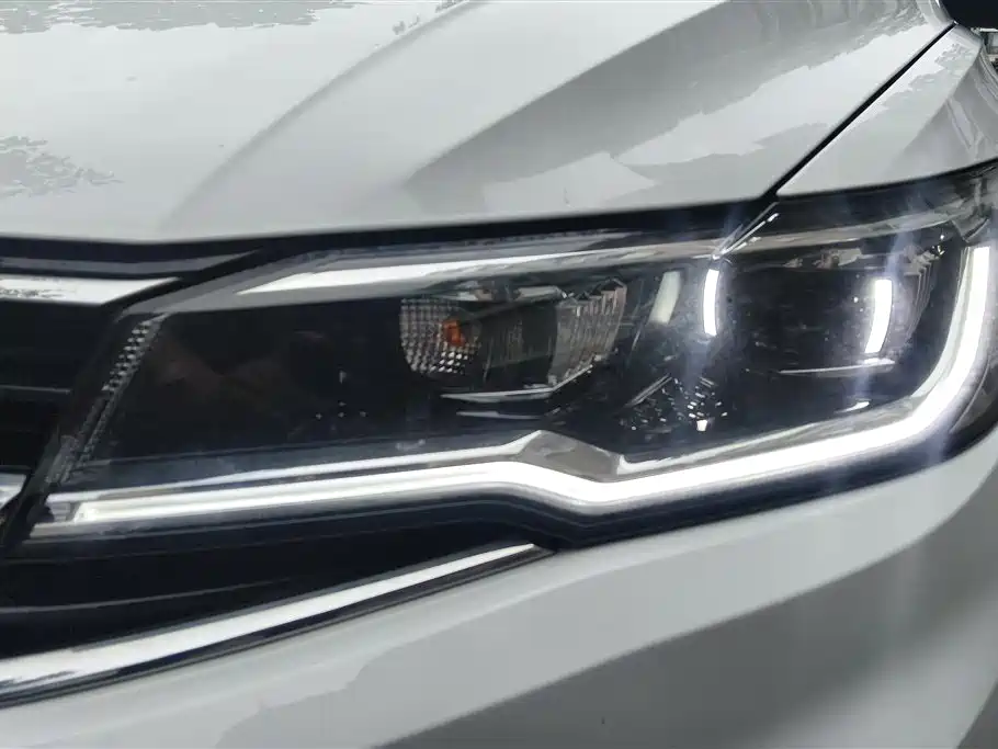Volkswagen Bora 2021
