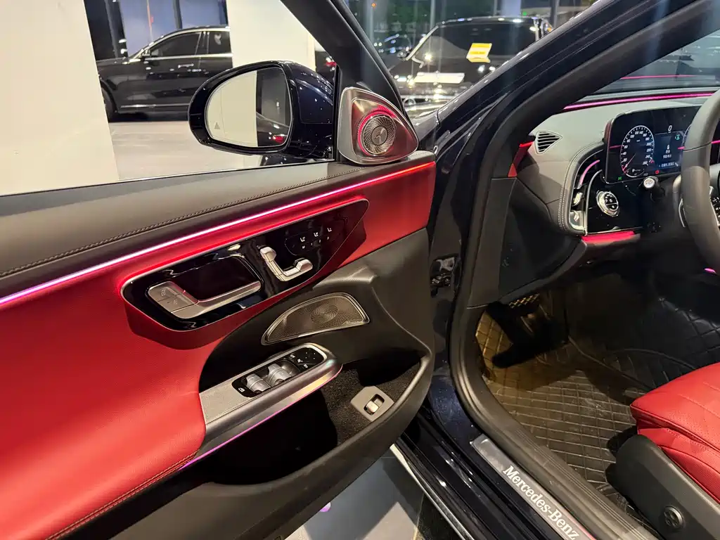 Mercedes-Benz E-Class 2024