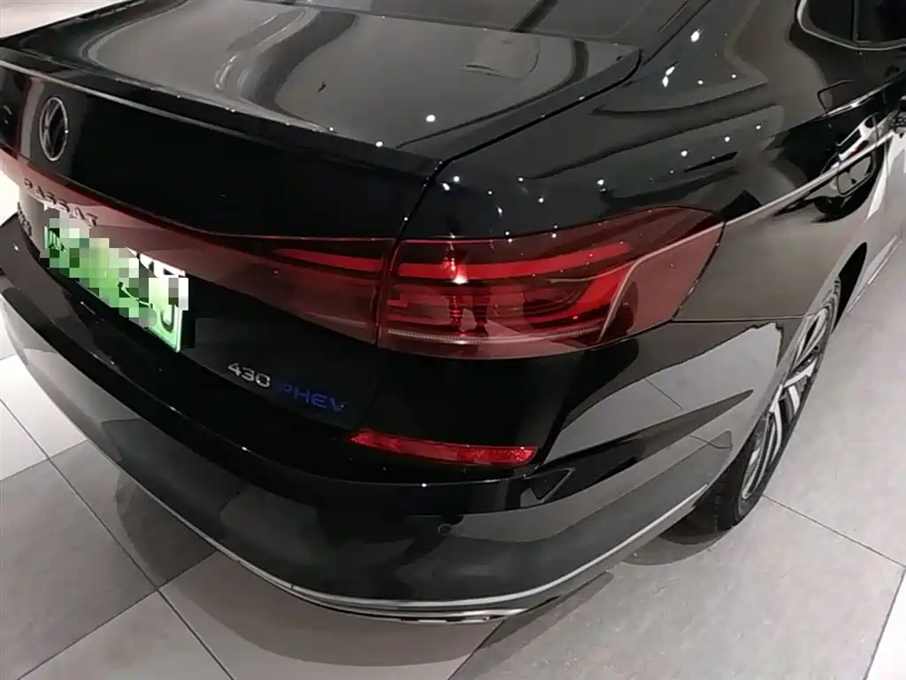 Volkswagen Passat New Energy 2023 — фото 8