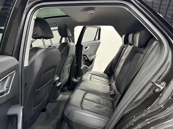 Audi Q2L 2023