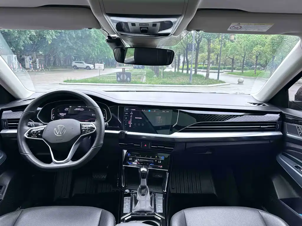 Volkswagen Passat 2023