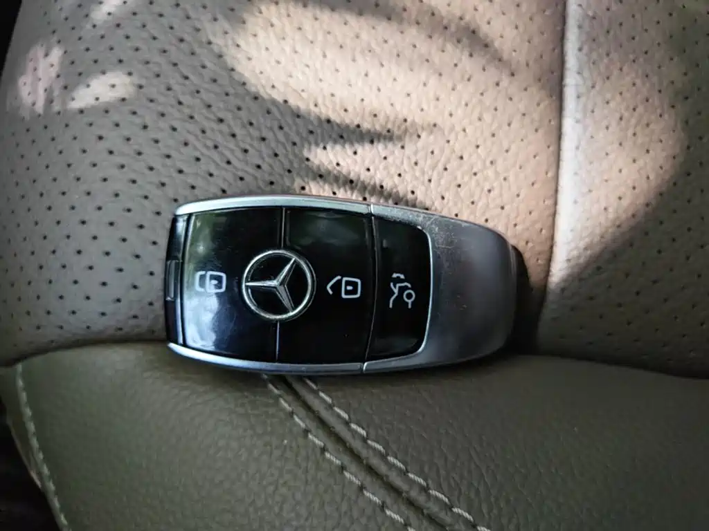 Mercedes-Benz E-Class 2021 — фото 9