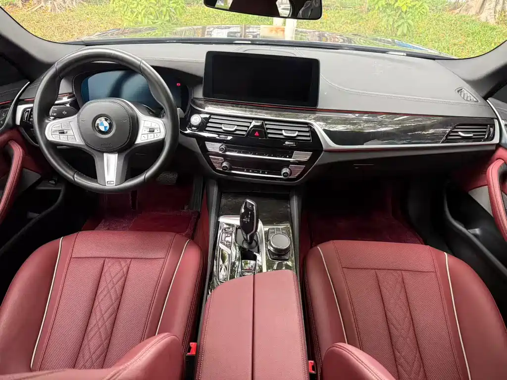 BMW 5 Series 2023 — фото 8