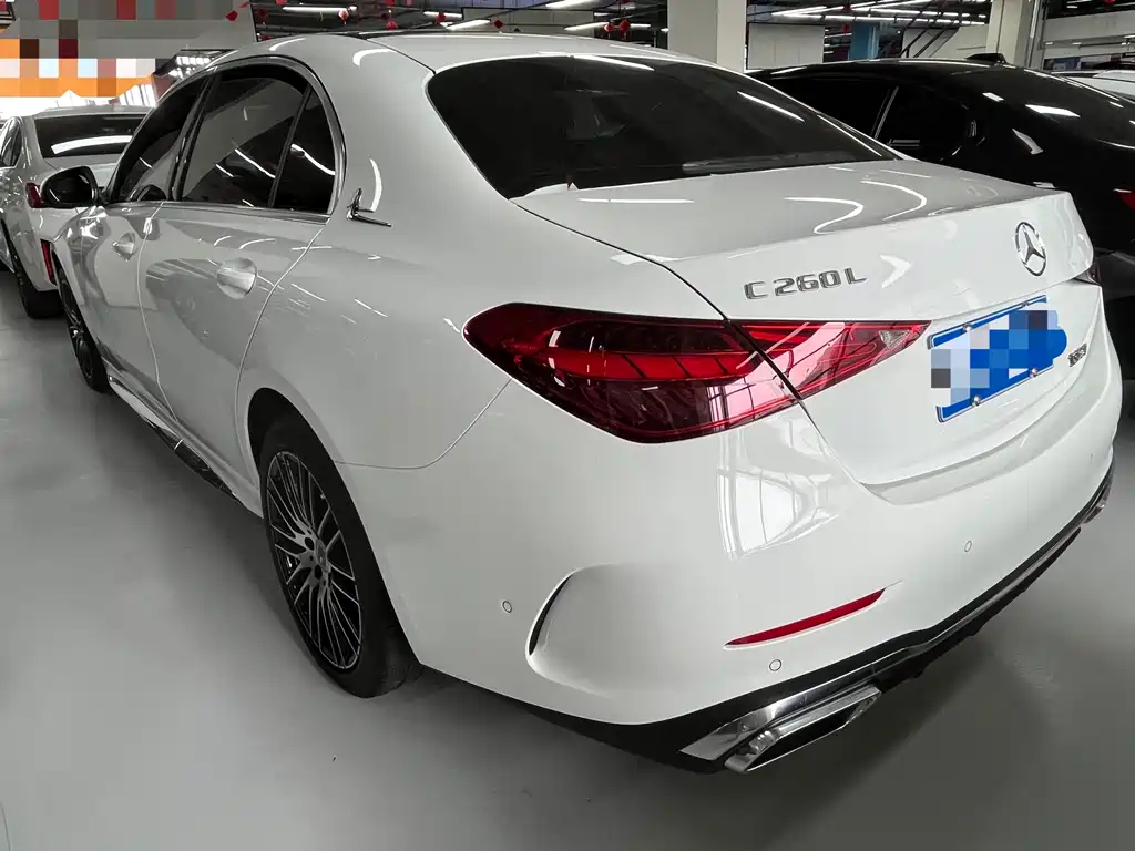 Mercedes-Benz C-Class 2024