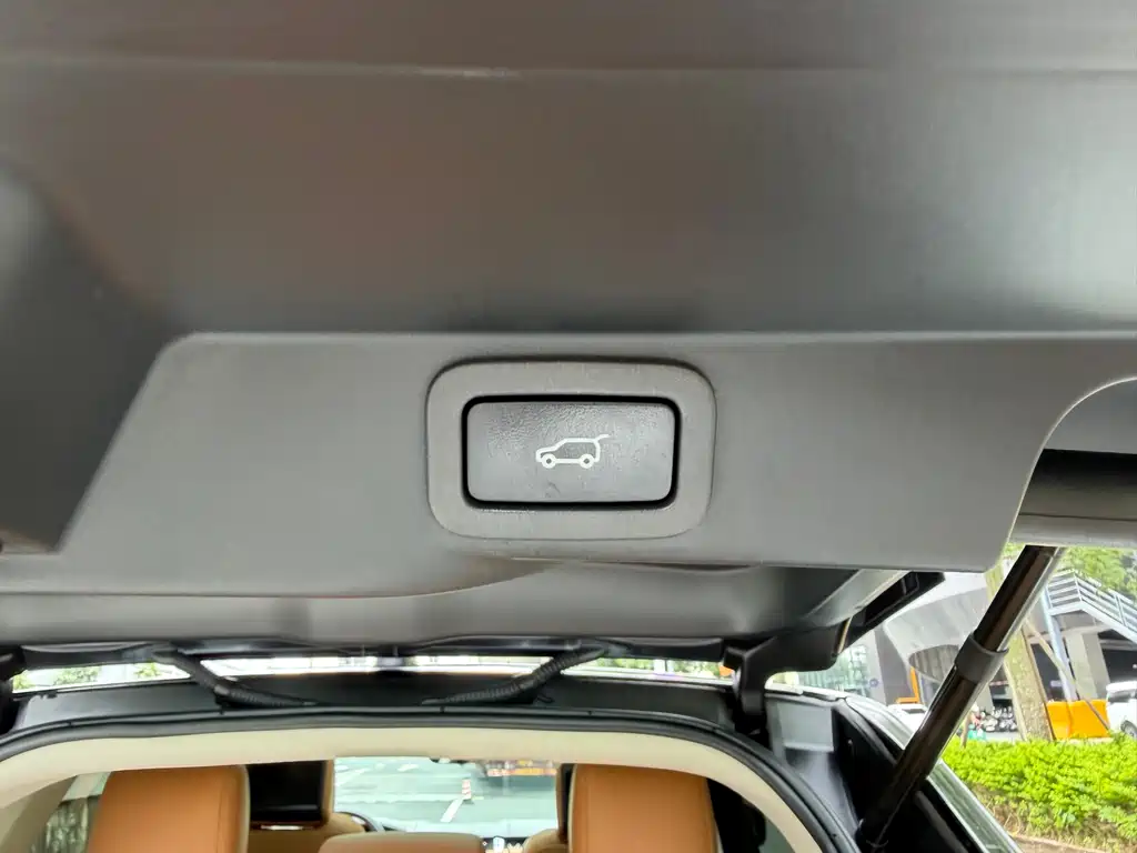 Land Rover Range Rover Sport 2018 — фото 22