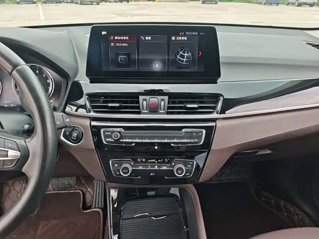 BMW X1 2021 — фото 13