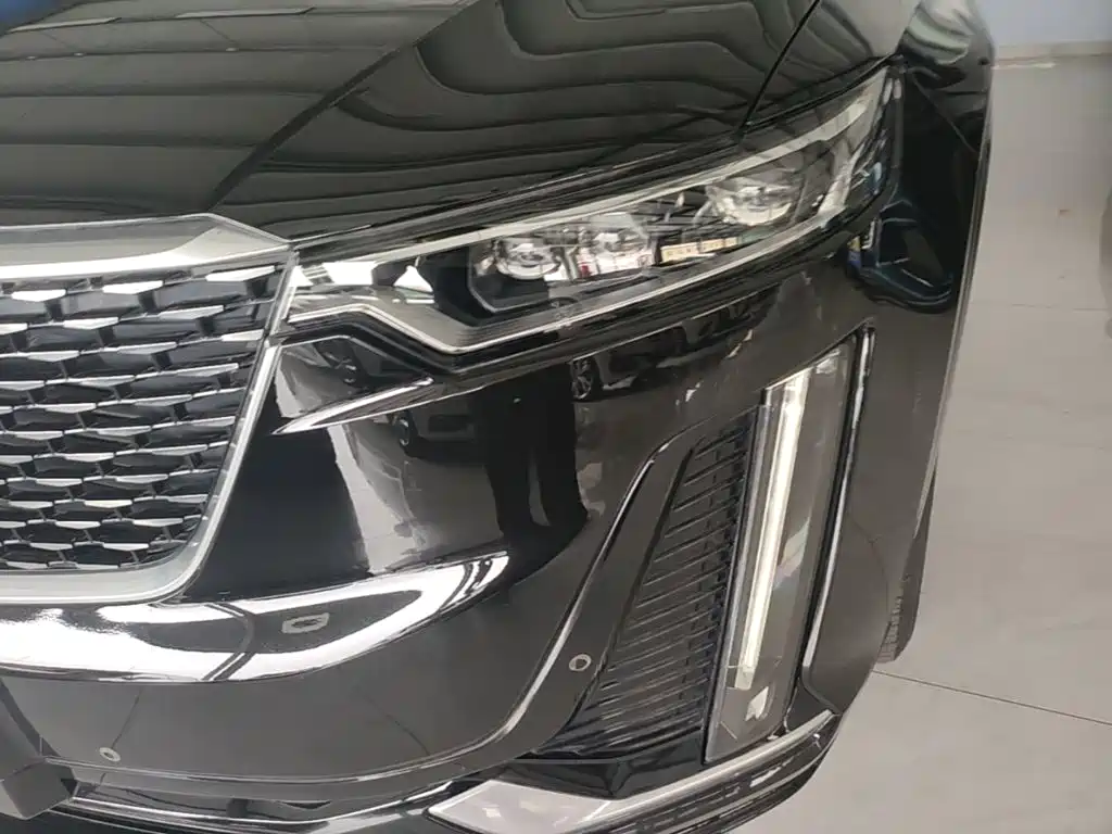 Cadillac XT6 2020 — фото 24