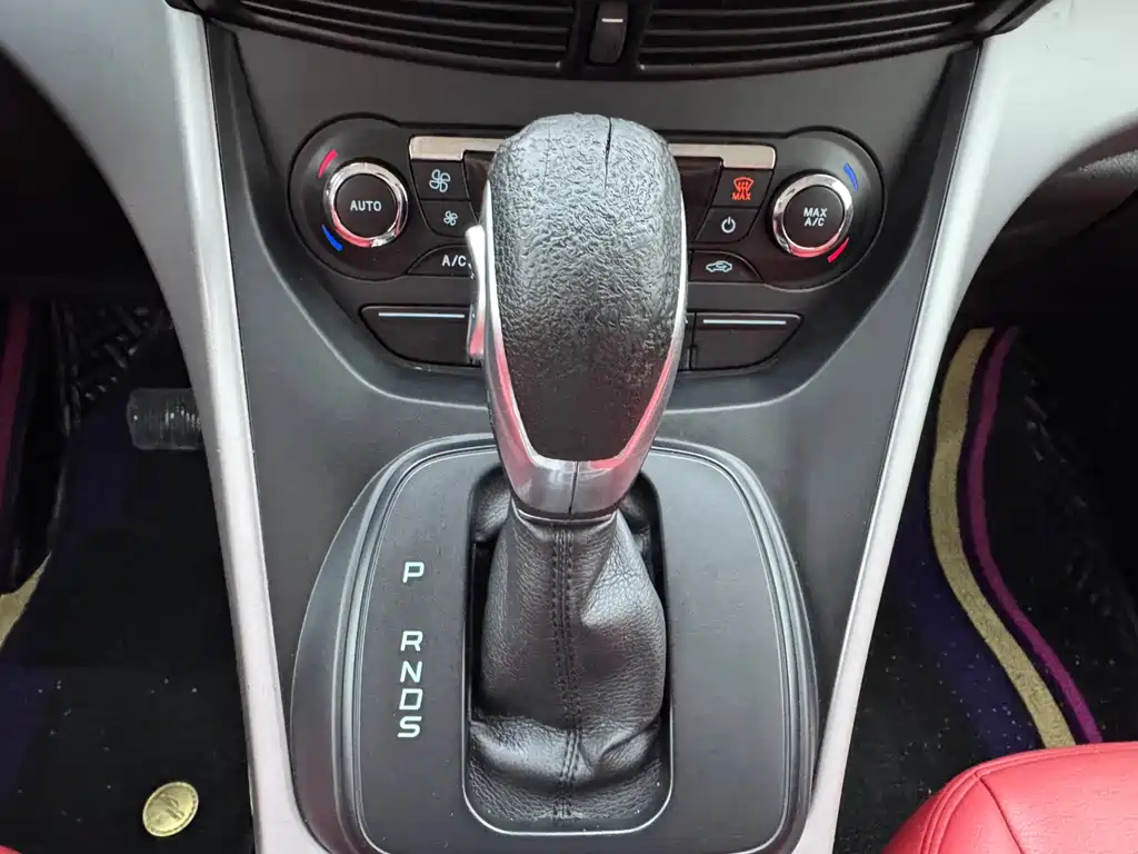 Ford Kuga 2016 — фото 14
