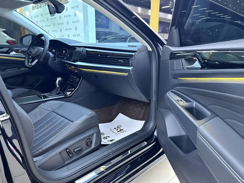 Volkswagen Passat 2023