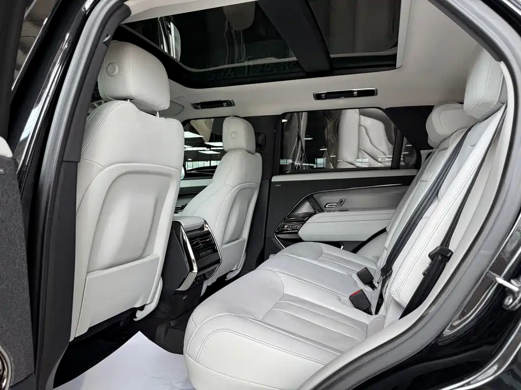 Land Rover Range Rover Sport 2024 — фото 22