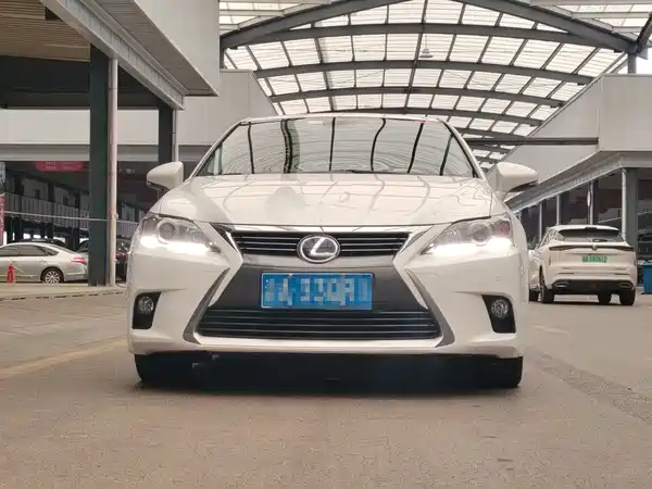 Lexus CT 2017