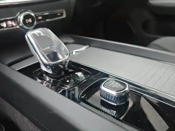 Volvo S60 2024