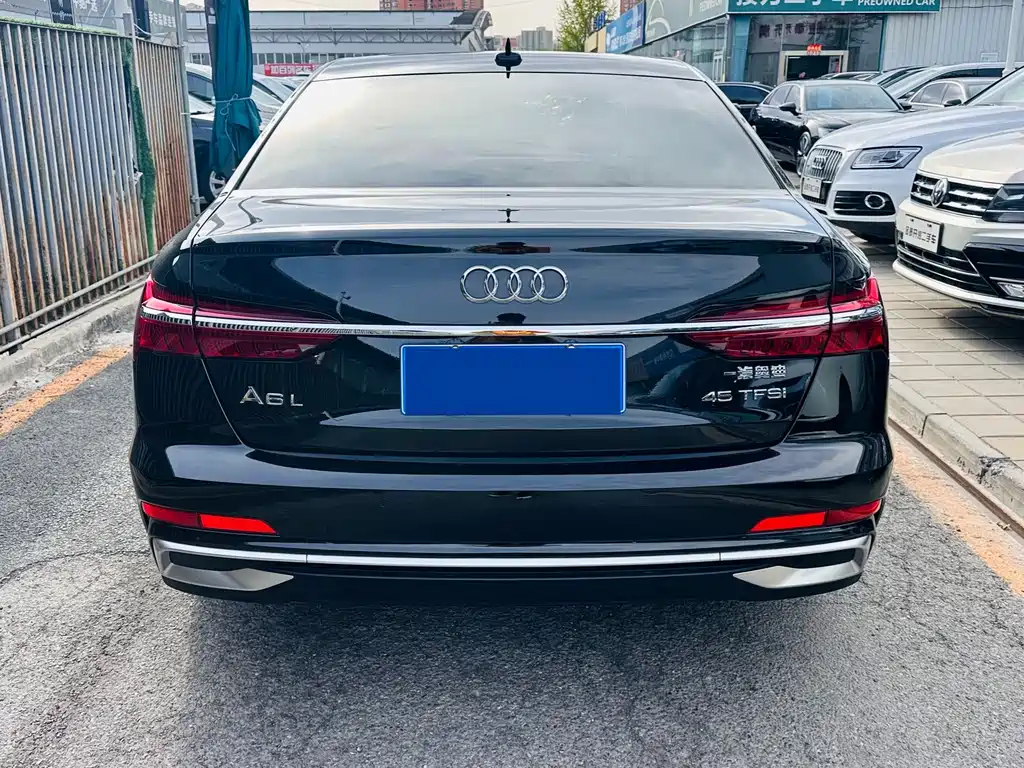 Audi A6L 2025 — фото 4