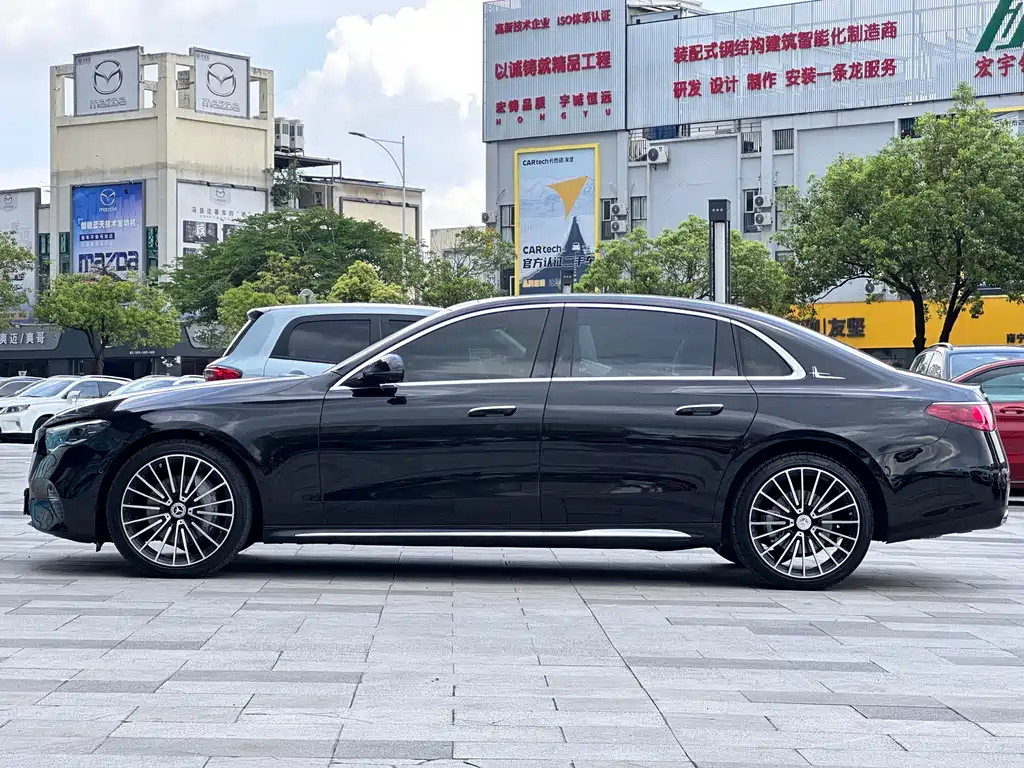 Mercedes-Benz E-Class 2024