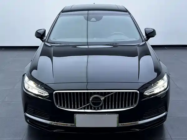 Volvo S90 PHEV 2021
