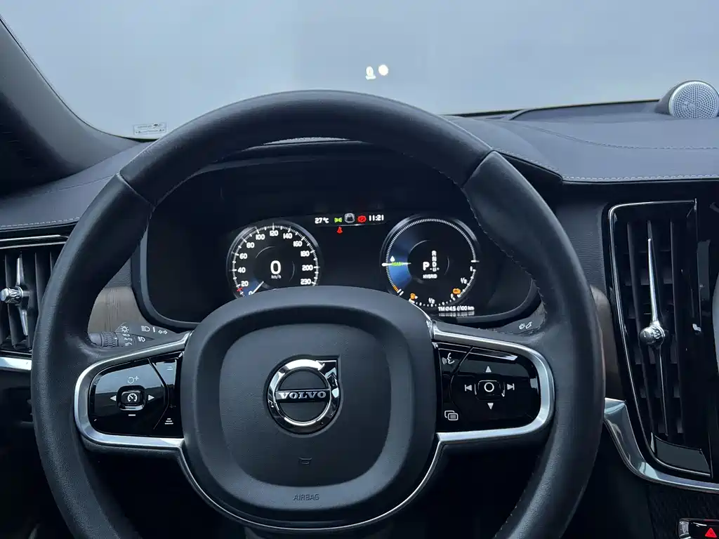 Volvo S90 PHEV 2021 — фото 8