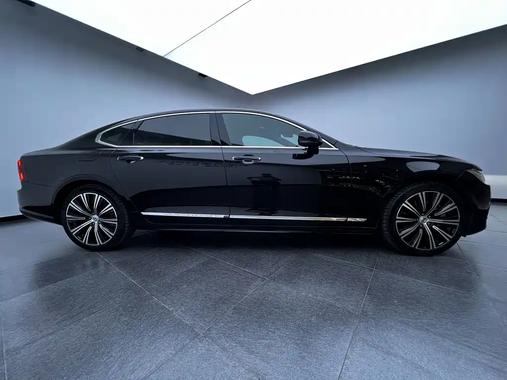 Volvo S90 PHEV 2021 — фото 15