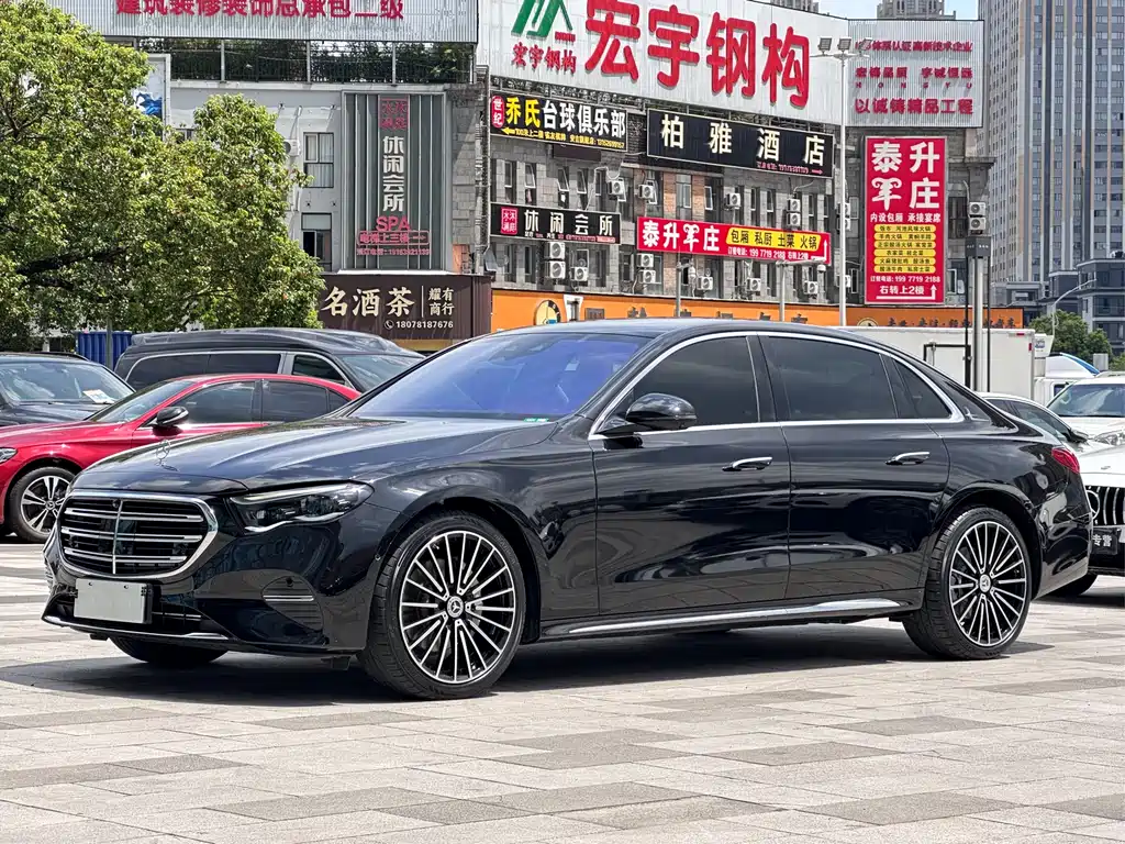 Mercedes-Benz E-Class 2024