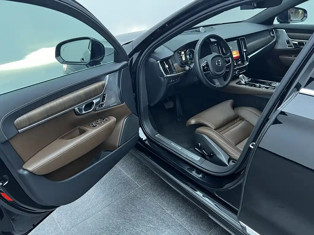 Volvo S90 PHEV 2021 — фото 4