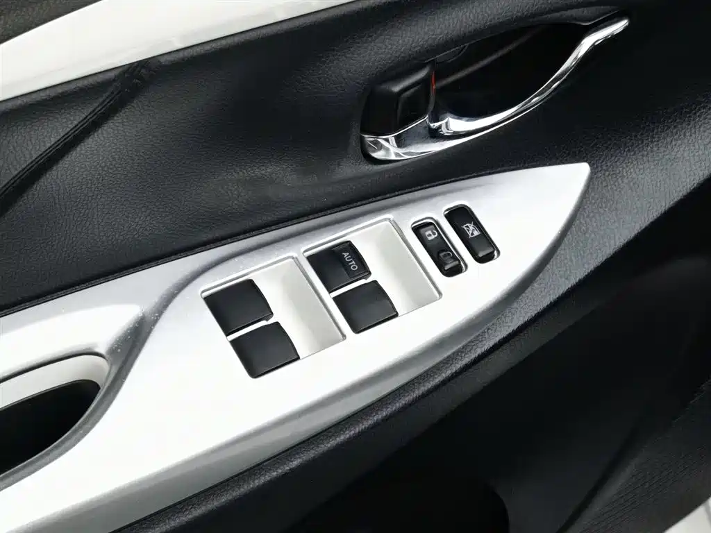 Toyota Vios 2016 — фото 9