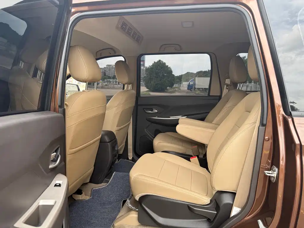 Wuling Hongguang 2023