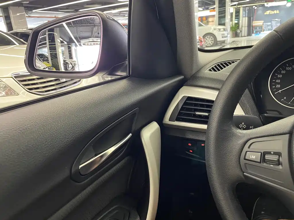 BMW 1 Series 2014 — фото 15
