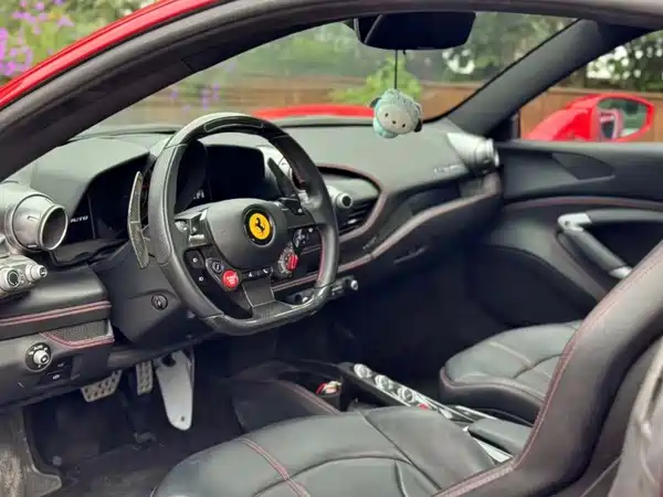 Ferrari F8 2021