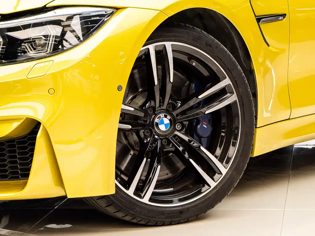 BMW M4 2017 — фото 15
