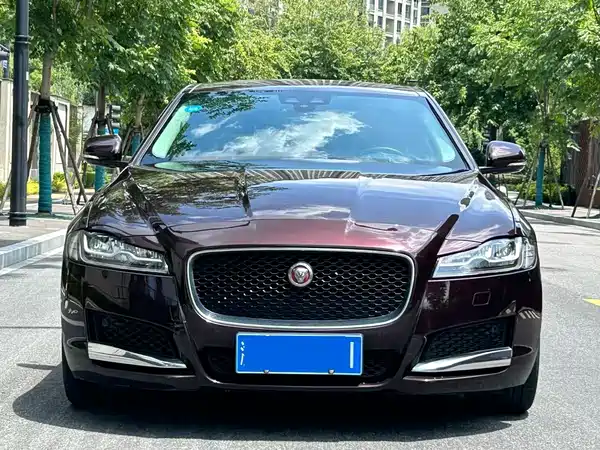 Jaguar XFL 2018