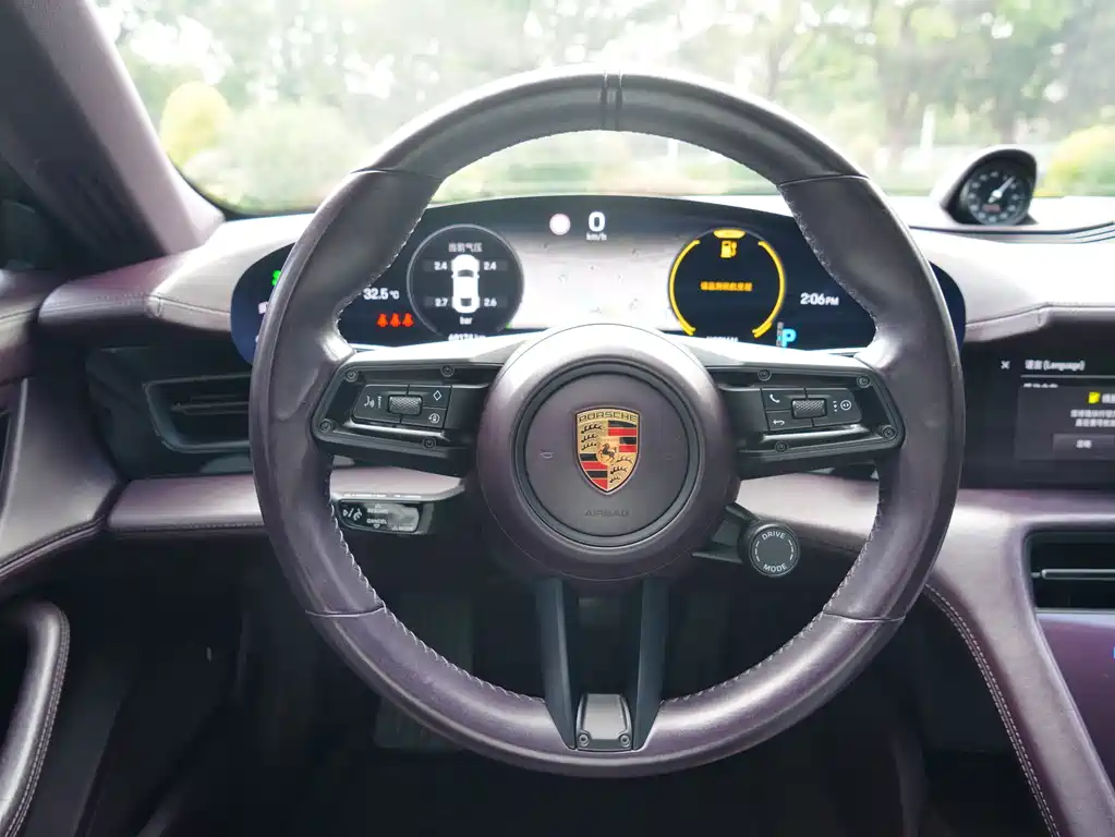 Porsche Taycan 2021 — фото 11