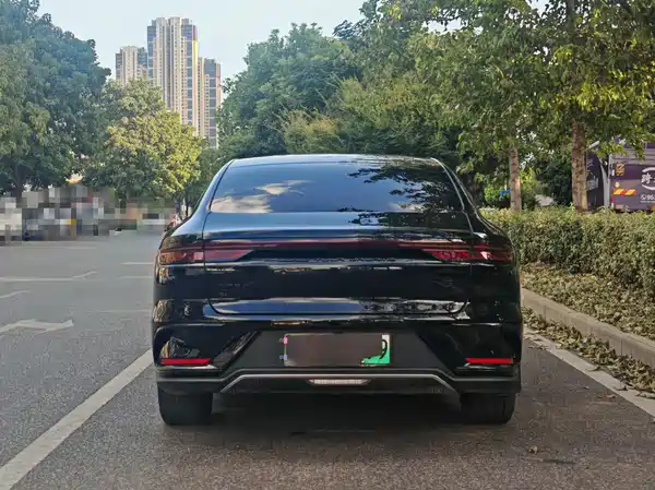 BYD Han 2024