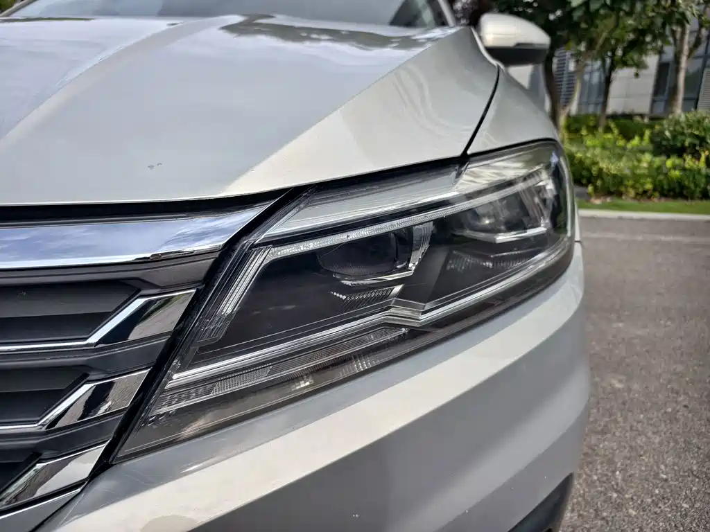 Volkswagen Lavida 2019 — фото 4