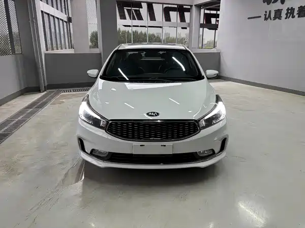 Kia K3 2016
