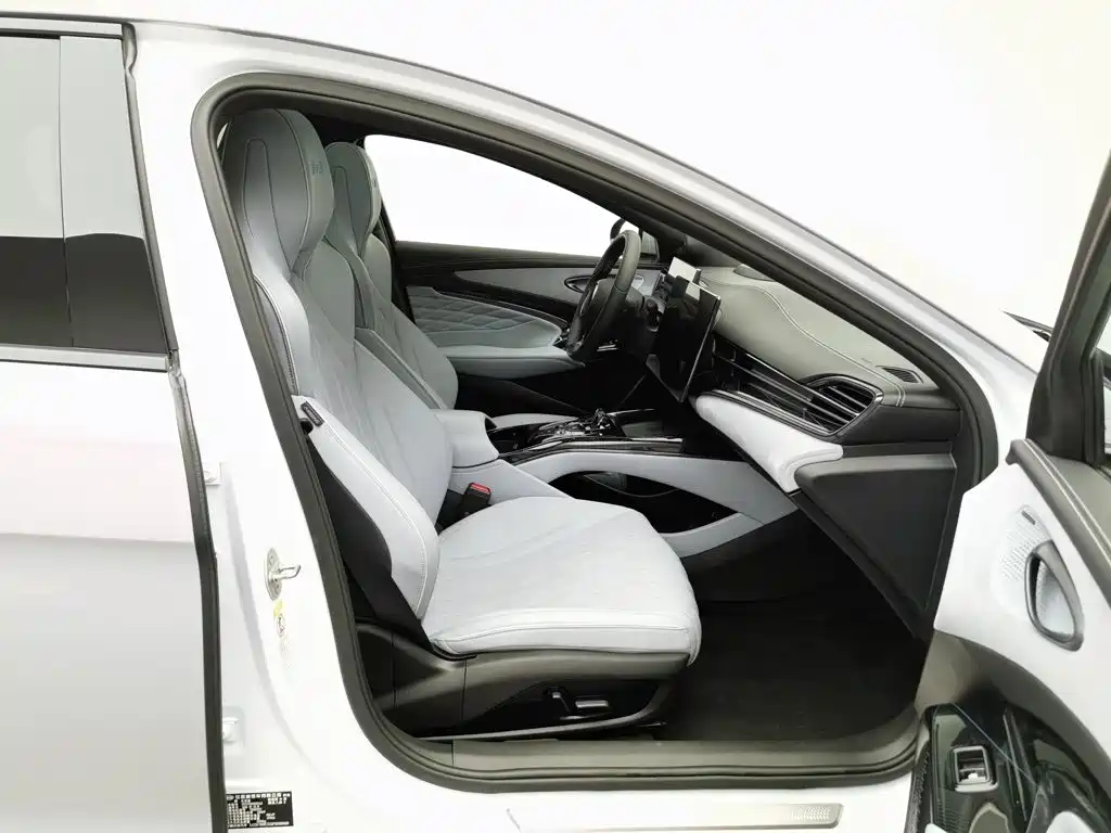 BYD Seal 2024 — фото 23