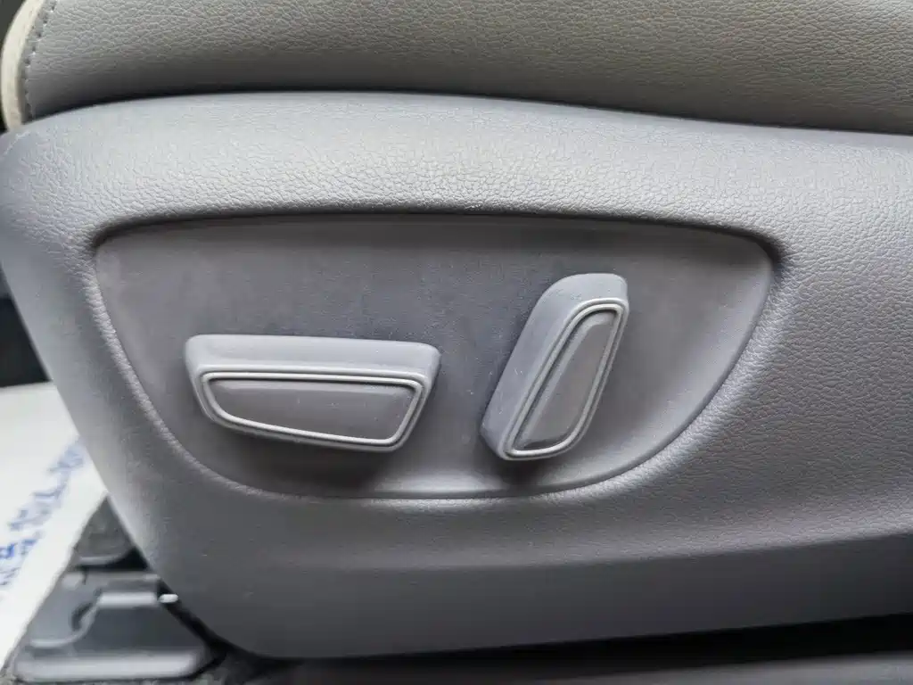 Toyota Sienna 2025 — фото 15