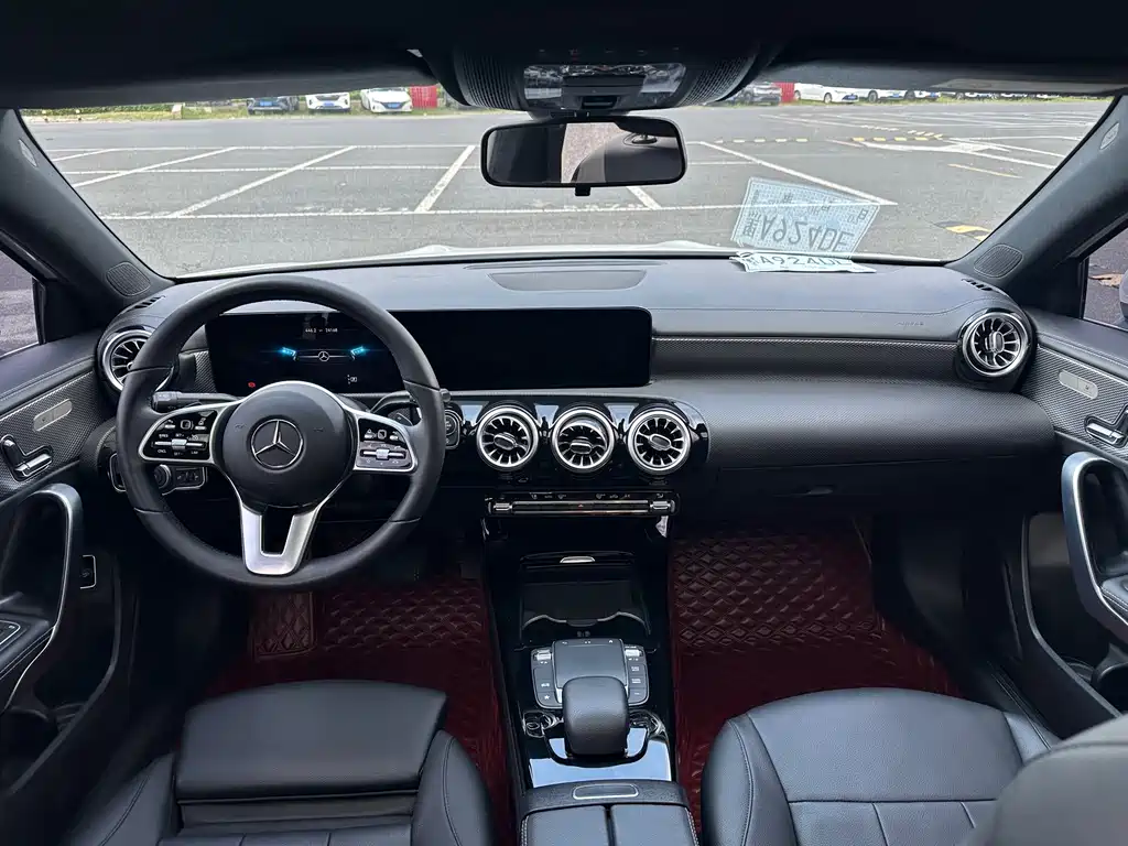 Mercedes-Benz A-Class 2023 — фото 6