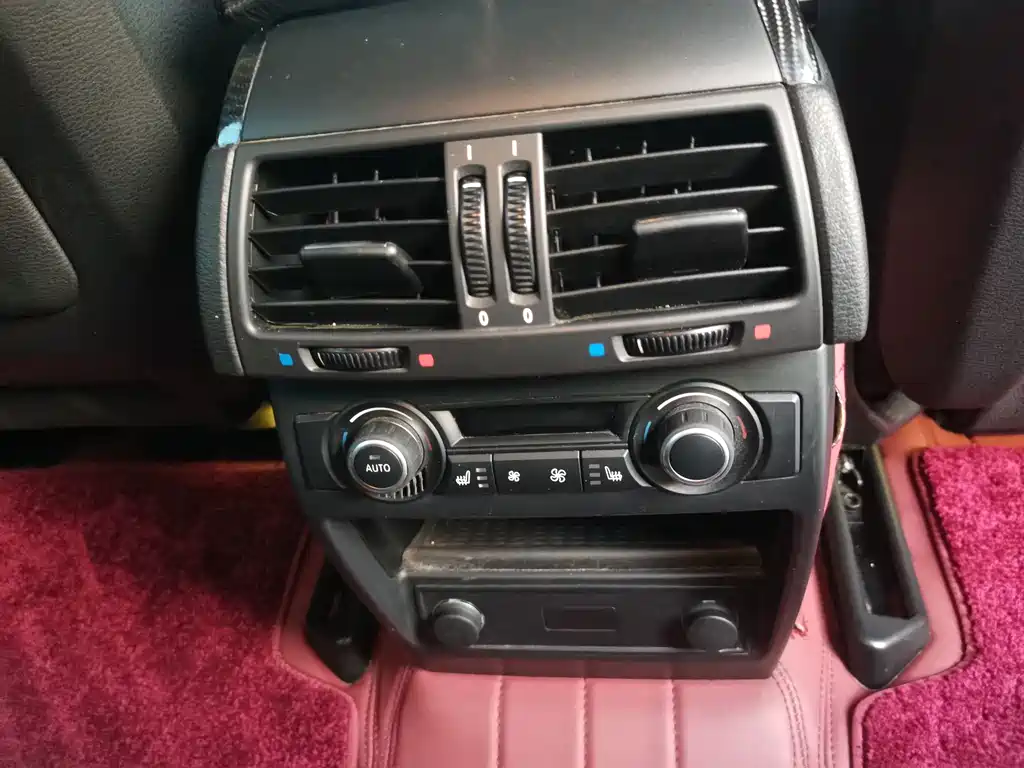 BMW X6 2015 — фото 23