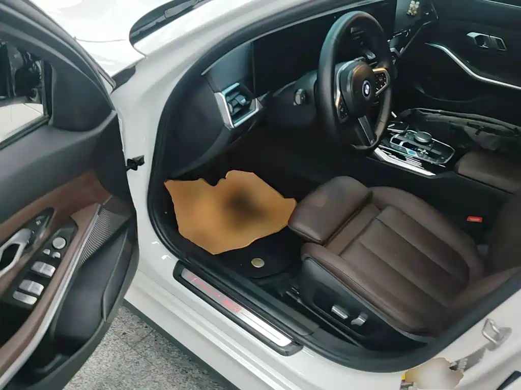 BMW i3 2023 — фото 16