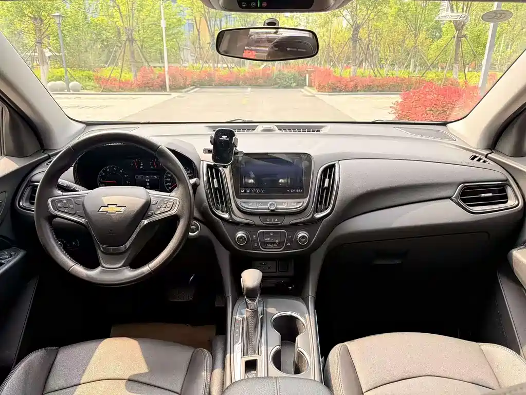 Chevrolet Equinox 2021 — фото 16