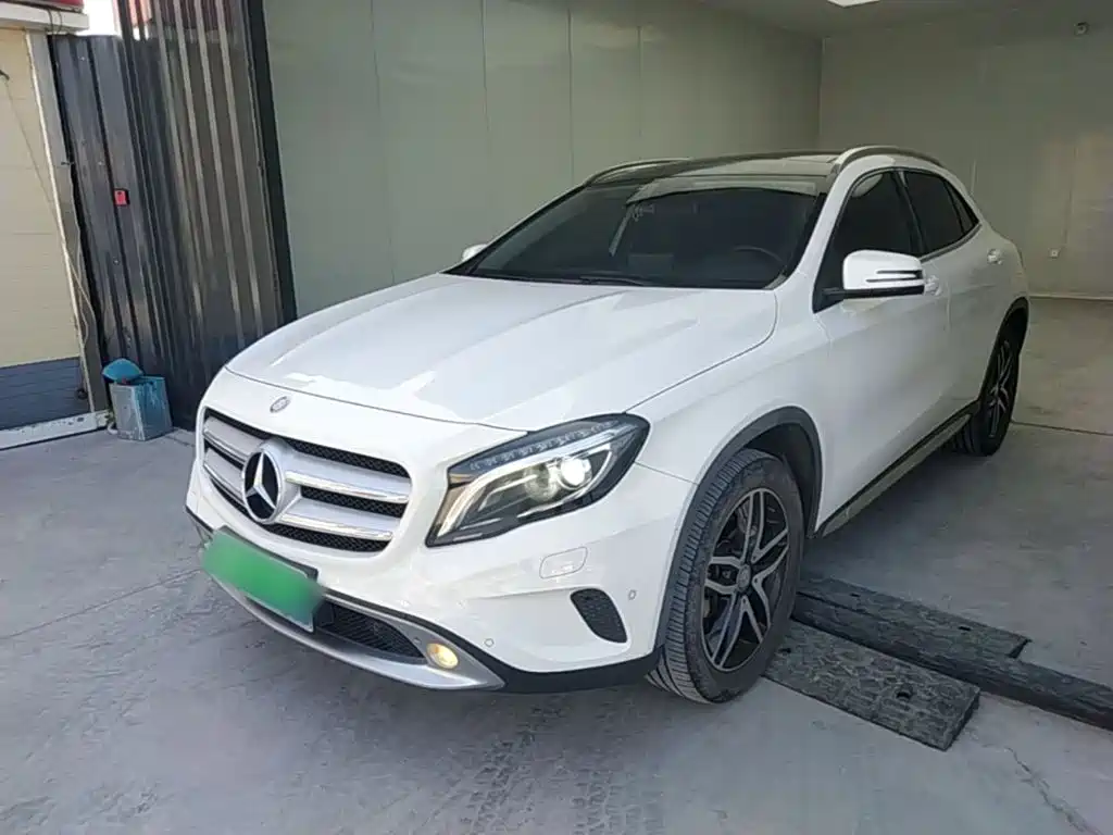 Mercedes-Benz GLA 2016